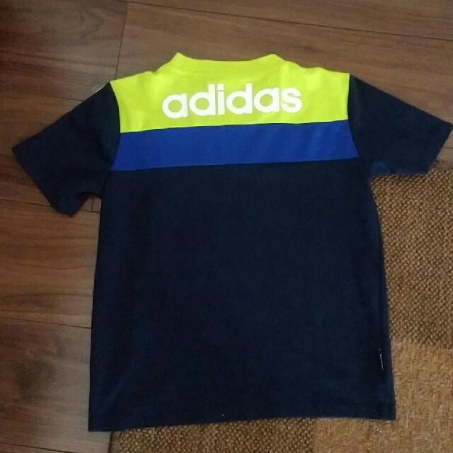 adidas(アディダス)の130㎝☆アディダス　スポーツウェアＴシャツ キッズ/ベビー/マタニティのキッズ服男の子用(90cm~)(Tシャツ/カットソー)の商品写真