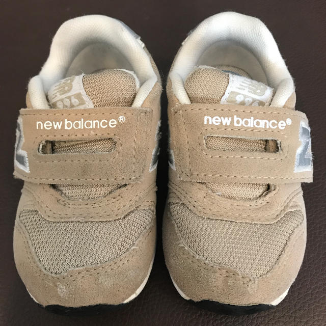 New Balance(ニューバランス)のお値下げ☆ニューバランス ベージュ 13.5㎝ キッズ/ベビー/マタニティのベビー靴/シューズ(~14cm)(スニーカー)の商品写真