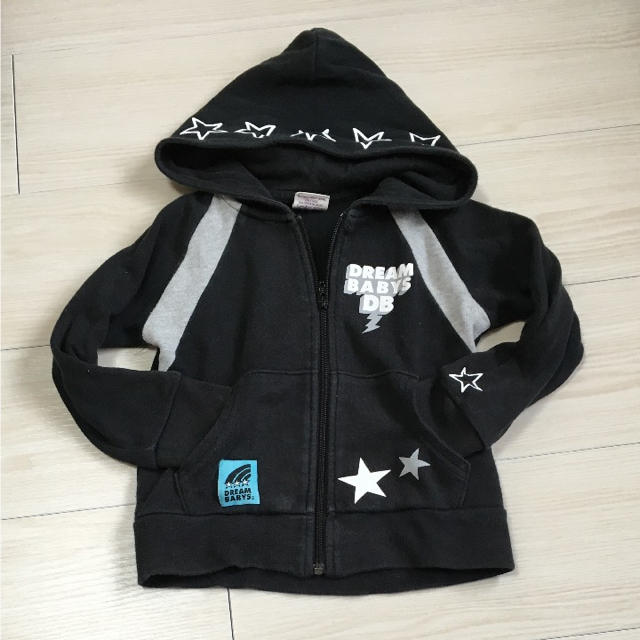 DREAMBABYS(ドリームベイビーズ)のDREAM BABYS  パーカー キッズ/ベビー/マタニティのキッズ服男の子用(90cm~)(Tシャツ/カットソー)の商品写真