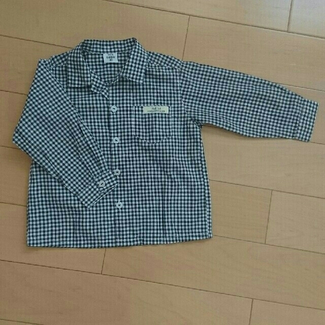 BeBe(ベベ)のbebe  90㎝ｼｬﾂ キッズ/ベビー/マタニティのキッズ服男の子用(90cm~)(Tシャツ/カットソー)の商品写真