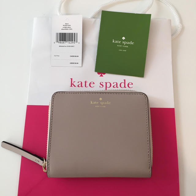 kate spade new york(ケイトスペードニューヨーク)の【新品】ケイトスペード 財布 ベージュ レディースのファッション小物(財布)の商品写真