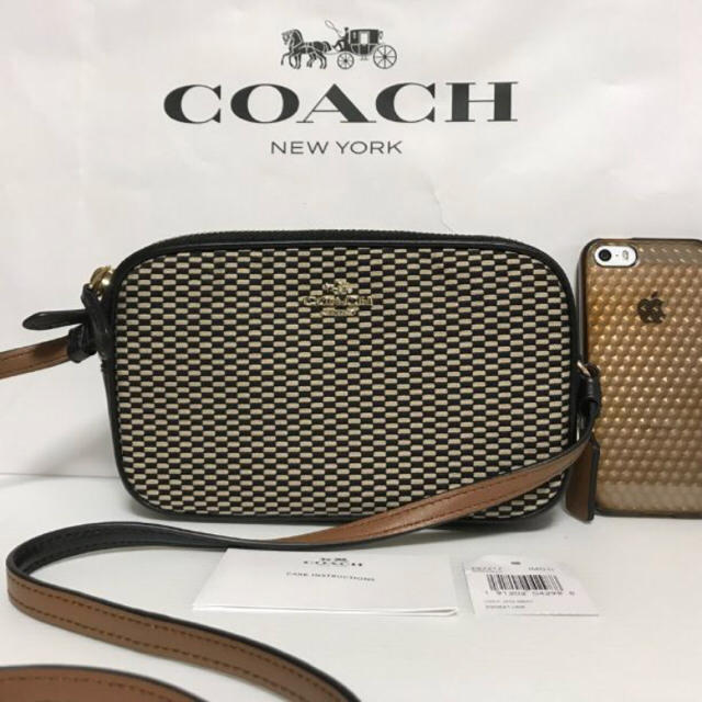 COACH(コーチ)の【新品】COACH★ショルダー バッグ ミルク×ブラック レディースのバッグ(ショルダーバッグ)の商品写真