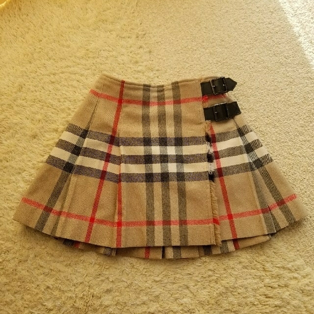 BURBERRY(バーバリー)のBURBERRY フォーマルスーツ 110 キッズ/ベビー/マタニティのキッズ服女の子用(90cm~)(ドレス/フォーマル)の商品写真