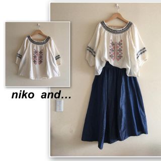 ニコアンド(niko and...)のニコアンド✨生成りの刺繍ブラウス(シャツ/ブラウス(長袖/七分))