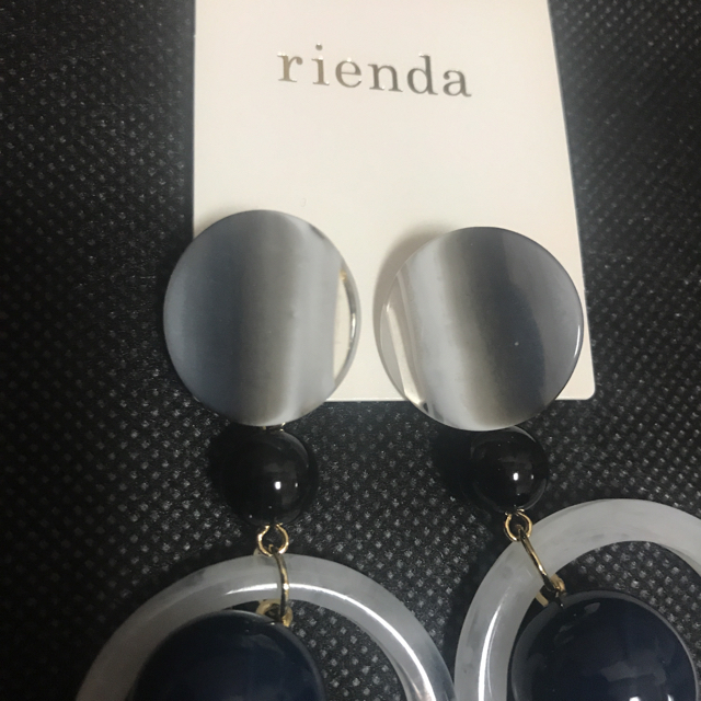 rienda(リエンダ)のリエンダ♡ パーツMIXイヤリング ネイビー レディースのアクセサリー(イヤリング)の商品写真