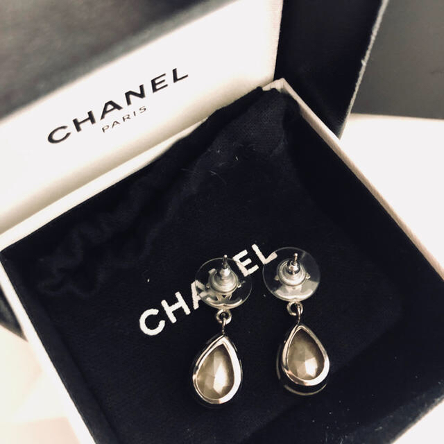 CHANEL ♡ ティアドロップ ピアス CHANEL ♡ ティアドロップ ピアス