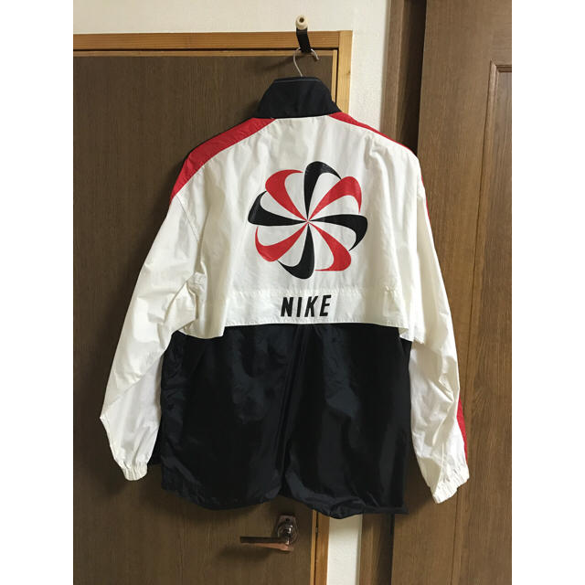 NIKE - 激レア！！銀タグ NIKE 90s風車ロゴ ナイロンジャケットの通販 ...