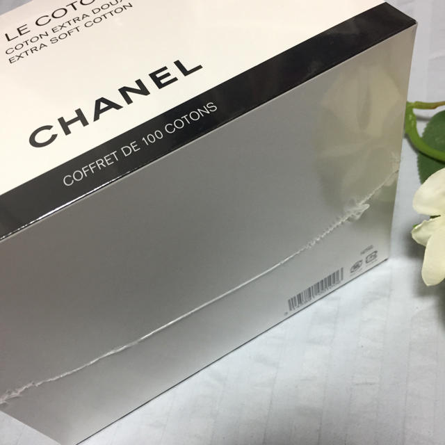 CHANEL(シャネル)の【新品】シャネルコットン100枚入り コスメ/美容のスキンケア/基礎化粧品(その他)の商品写真