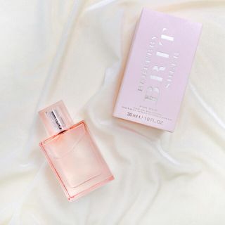 バーバリー(BURBERRY)の新品☆BURBERRYバーバリーブリットシアーオードトワレスプレータイプ30ml(香水(女性用))