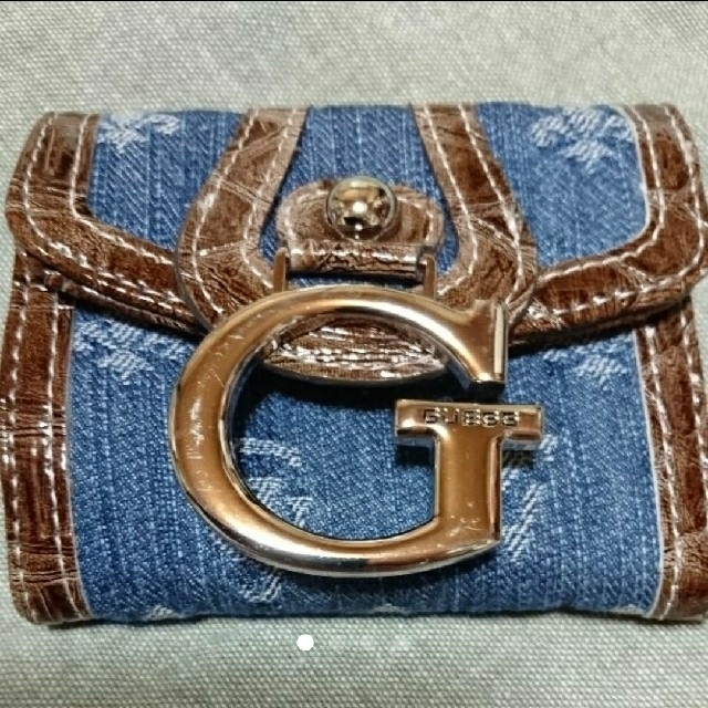 GUESS(ゲス)のゲス GUESS 三つ折り財布 レディースのファッション小物(財布)の商品写真