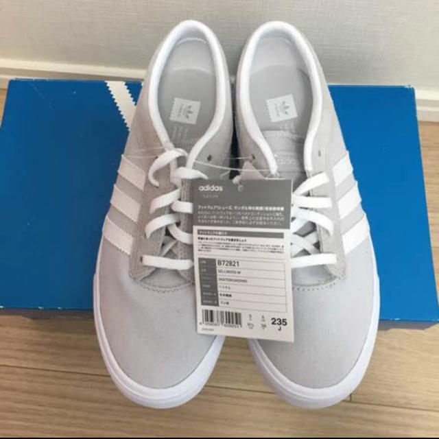 adidas(アディダス)のadidas Originals  セルウッド W 23.5cm レディースの靴/シューズ(スニーカー)の商品写真