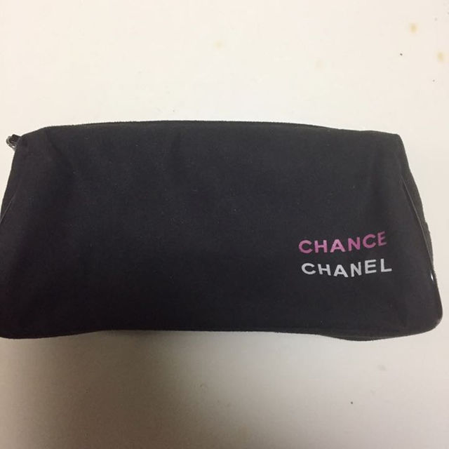 CHANEL(シャネル)のお値引き中 レディース シャネル ポーチ レディースのファッション小物(その他)の商品写真