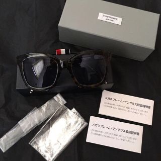 サンローラン(Saint Laurent)のトムブラウン THOM BROWNE TB-501 サングラス ジヨン着用(サングラス/メガネ)