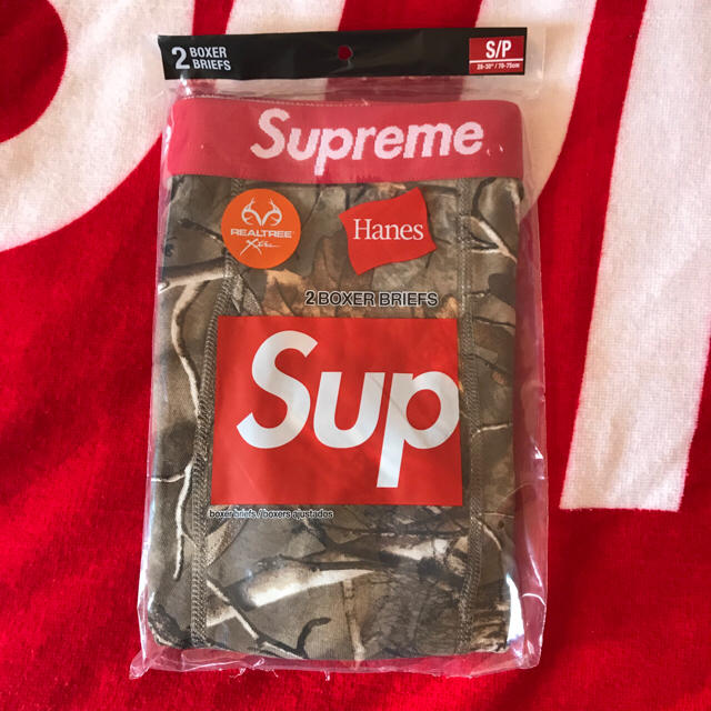 Supreme(シュプリーム)の【S】supreme Hanes® Realtree Boxer Briefs  メンズのアンダーウェア(ボクサーパンツ)の商品写真