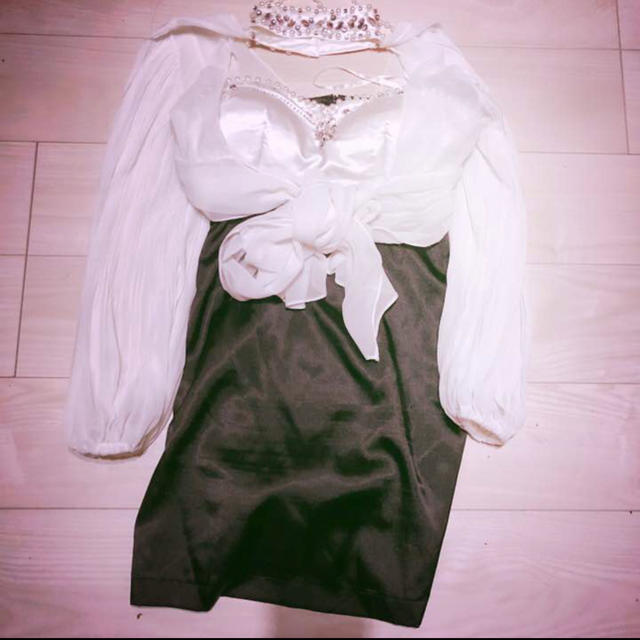 キャバドレス♡袖付き♡パールネックレス付き レディースのフォーマル/ドレス(ナイトドレス)の商品写真