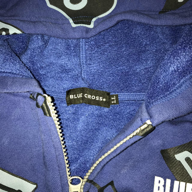 bluecross(ブルークロス)のブルークロスのパーカー キッズ/ベビー/マタニティのキッズ服男の子用(90cm~)(ジャケット/上着)の商品写真