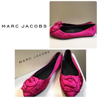 マークジェイコブス(MARC JACOBS)のマークジェイコブス♡ピンクフラワー サテンフラット パンプス♡(ハイヒール/パンプス)