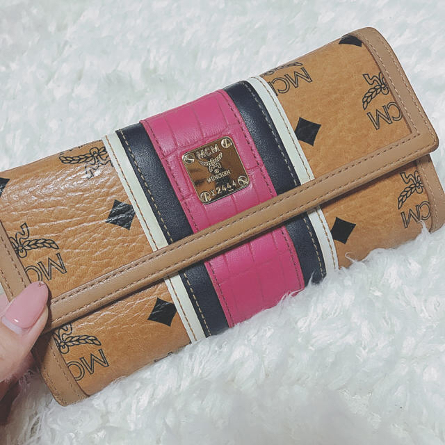 MCM(エムシーエム)のMCM 長財布 レディースのファッション小物(財布)の商品写真