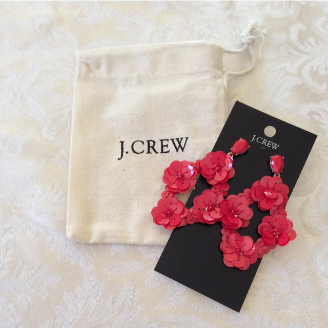 J.Crew(ジェイクルー)のjcrew ジェイクルー フラワー ピアス 赤 レディースのアクセサリー(ピアス)の商品写真