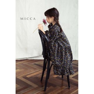 MICCA*花柄ワンピース*キッズ*ブラック*黒*80〜120(ワンピース)