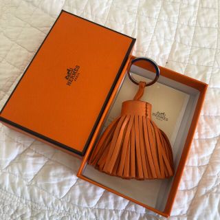 エルメス(Hermes)の新品未使用 エルメス  カルメン  タッセルチャーム キーホルダー オレンジ(バッグチャーム)