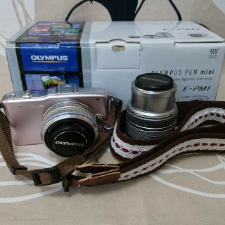 オリンパス(OLYMPUS)のOLYMPUS PEN mini E-PM1
ツインレンズキット(ミラーレス一眼)