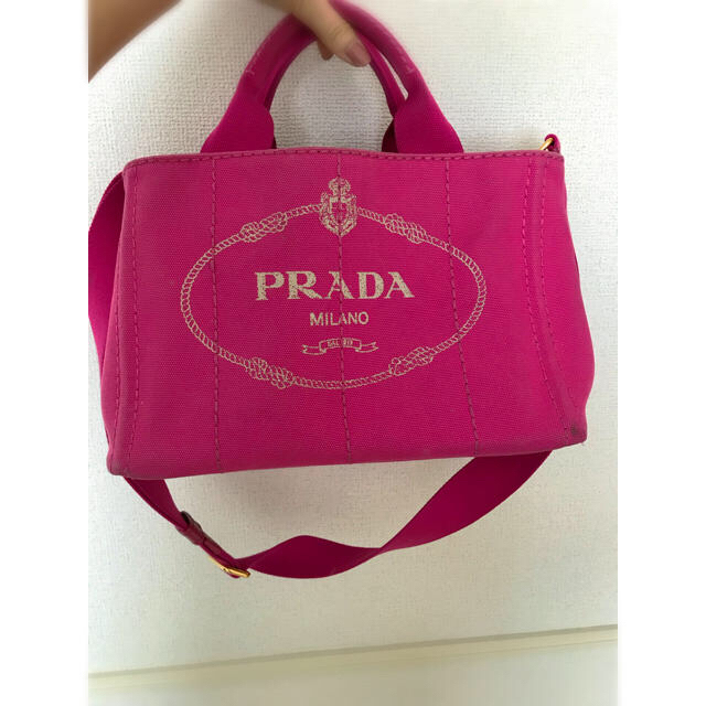 PRADA カナパ