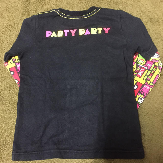 PARTYPARTY(パーティーパーティー)のparty party ロンＴ キッズ/ベビー/マタニティのキッズ服男の子用(90cm~)(Tシャツ/カットソー)の商品写真