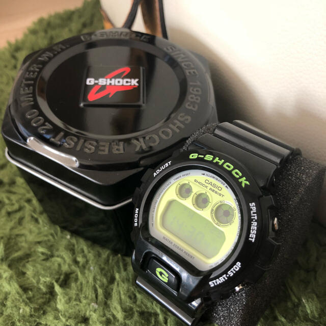 G-SHOCK(ジーショック)のG-SHOCK ブラック×グリーン メンズの時計(腕時計(デジタル))の商品写真