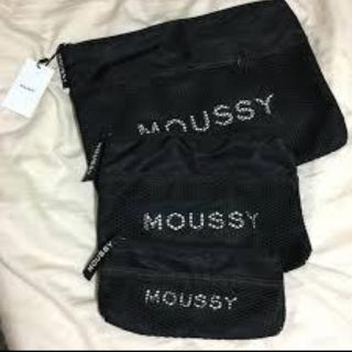 マウジー(moussy)のSki様専用 2/1までお取り置き(ポーチ)