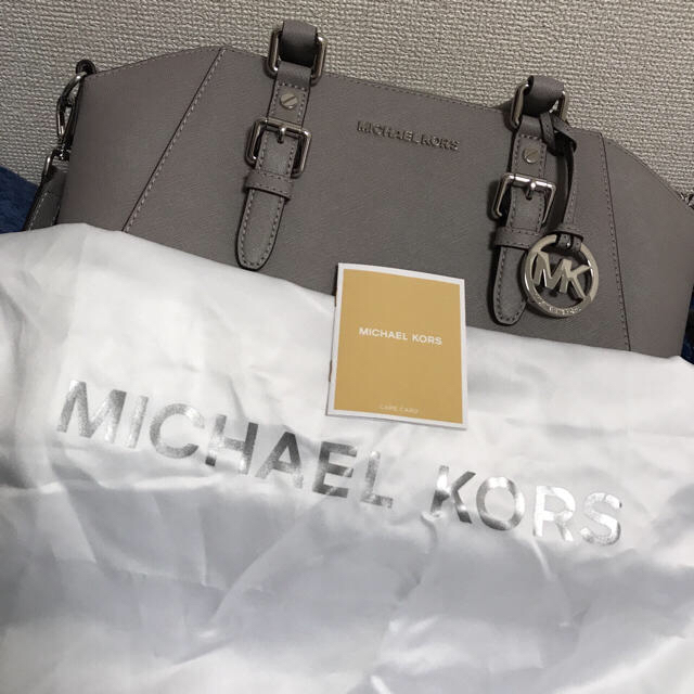 マイケルコース  ショルダーバッグ 新品 大きいサイズ
