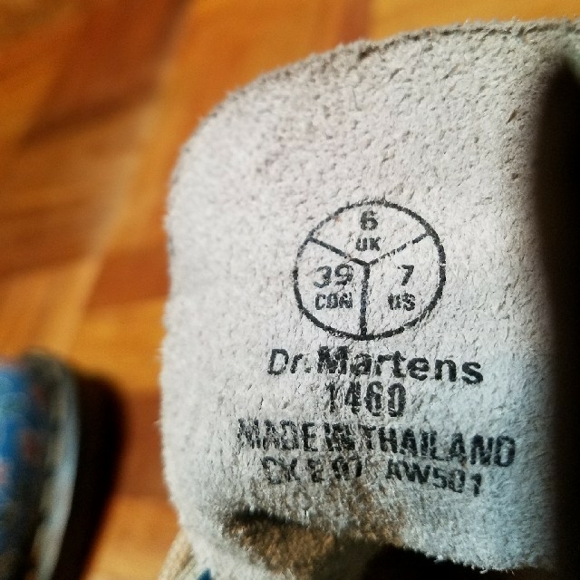 Dr.Martens(ドクターマーチン)のもんも様御成約済み   ドクターマーチン 花柄 ブルー レディースの靴/シューズ(ブーツ)の商品写真