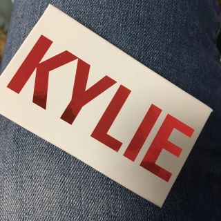 カイリーコスメティックス(Kylie Cosmetics)の領収書あります！Kylie  cosmetics kyshadow(アイシャドウ)