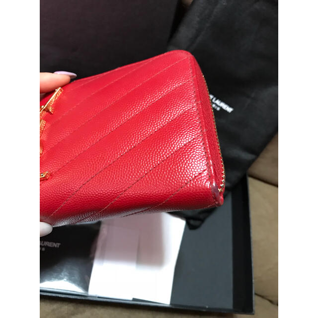 Saint Laurent(サンローラン)の【値下げしました！】イヴサンローラン長財布 レディースのファッション小物(財布)の商品写真