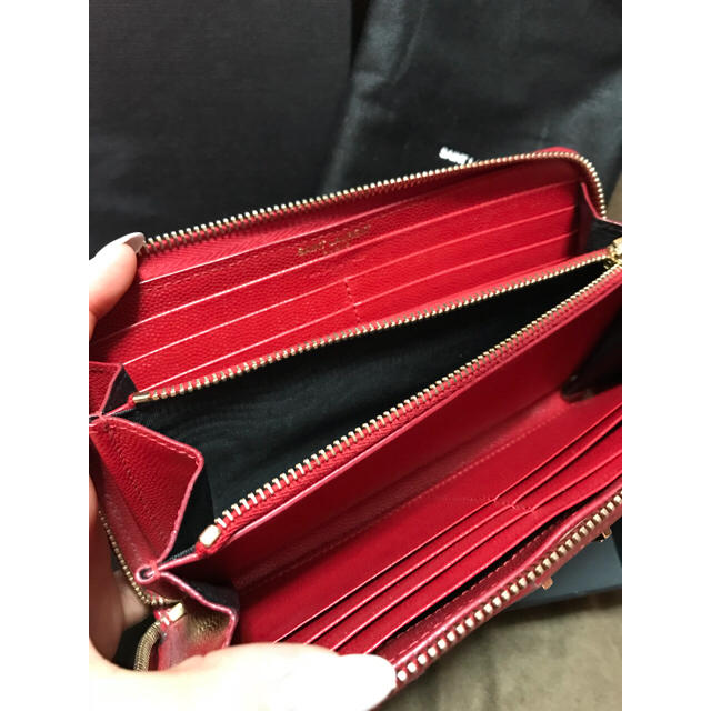 Saint Laurent(サンローラン)の【値下げしました！】イヴサンローラン長財布 レディースのファッション小物(財布)の商品写真