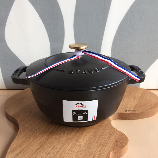 32kg素材新品 STAUB Wa-NABE L 20cm ブラック 国内正規・生涯保証付