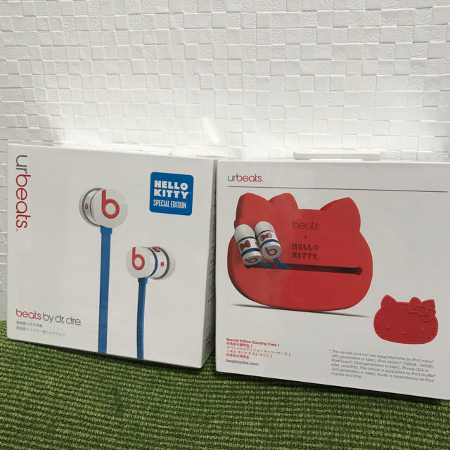 日本の人気ファッション 限定 urbeats × HELLO KITTY イヤフォン