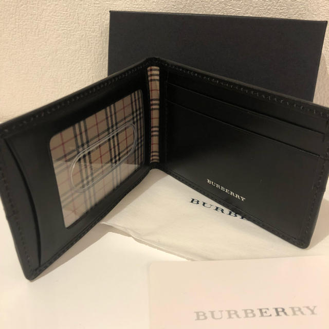 BURBERRY - 新品未使用 バーバリー パスケース カードケースの通販 by