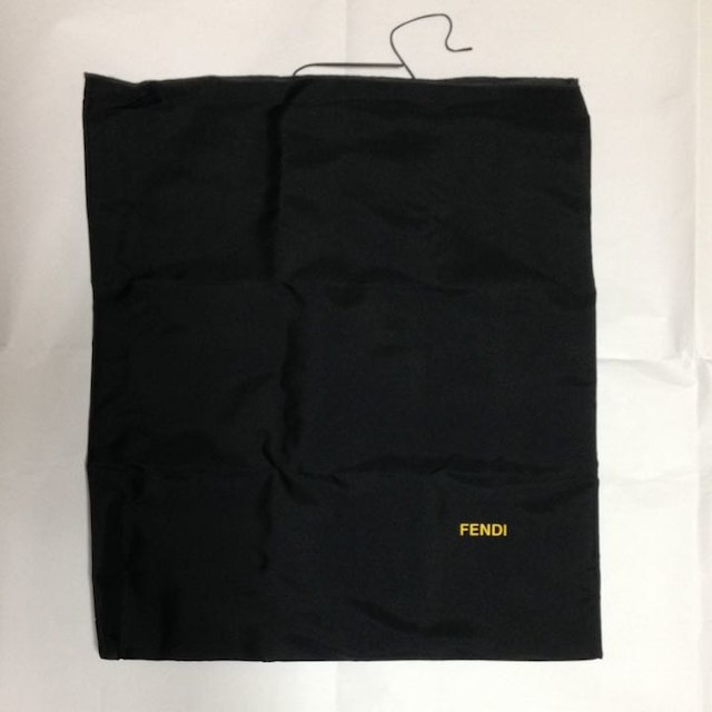 FENDI(フェンディ)のFENDI  保管袋  未使用品 レディースのバッグ(ショップ袋)の商品写真