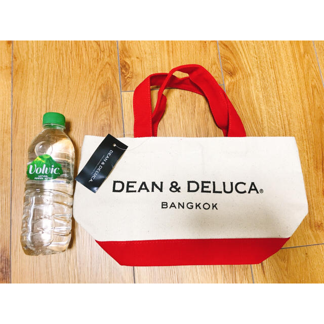 DEAN & DELUCA(ディーンアンドデルーカ)の【新品】DEAN&DELUCA  バンコク限定 バッグ レディースのバッグ(ハンドバッグ)の商品写真