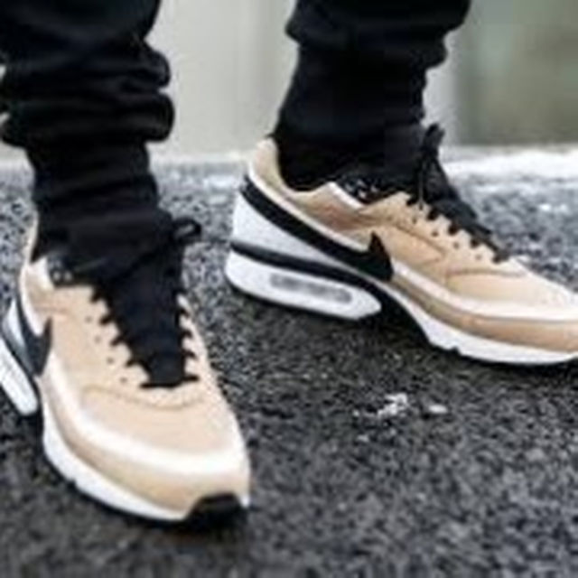 nike air max vachetta tan