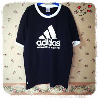 アディダス(adidas)のadidasパイピングロゴTシャツ(Tシャツ(半袖/袖なし))