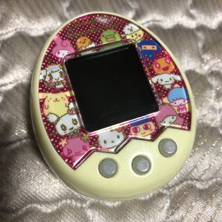 バンダイ(BANDAI)のたまごっち サンリオmix(携帯用ゲーム機本体)