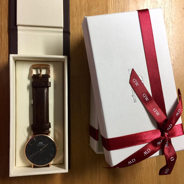 Daniel Wellington(ダニエルウェリントン)のダニエルウェリントン ブラック 黒 36mm レディース  メンズ ユニセックス レディースのファッション小物(腕時計)の商品写真