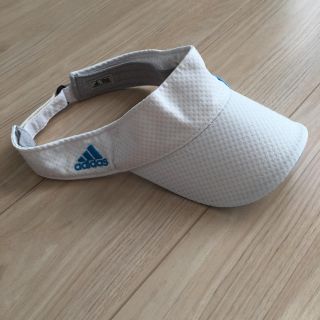 アディダス(adidas)のサラさん専用 adidas サンバイザー(サンバイザー)