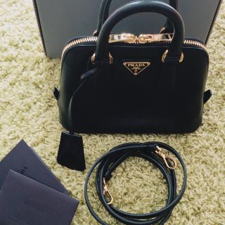 プラダ(PRADA)の美品♡プラダサフィアーノ♡2wayミニバック♡(ショルダーバッグ)