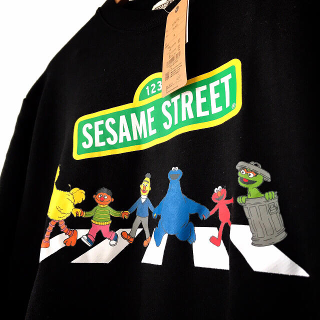 SESAME STREET(セサミストリート)の【SESAME STREET】トレーナー メンズ M USJ ユニバ エルモ レディースのトップス(トレーナー/スウェット)の商品写真