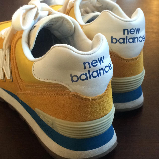 New Balance(ニューバランス)の美品 ニューバランス ML574CM 黄色 マスタード イエロー レディースの靴/シューズ(スニーカー)の商品写真