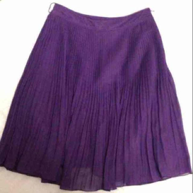 紫プリーツシフォン膝丈スカート レディースのスカート(ひざ丈スカート)の商品写真