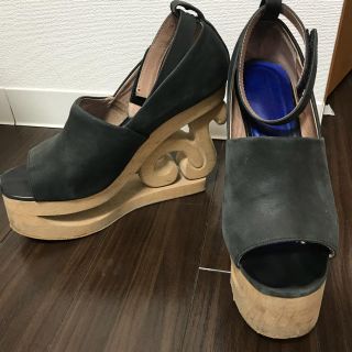 ジェフリーキャンベル(JEFFREY CAMPBELL)のjeffrey campbell スケートシューズ 黒 24.5〜25cm(ハイヒール/パンプス)